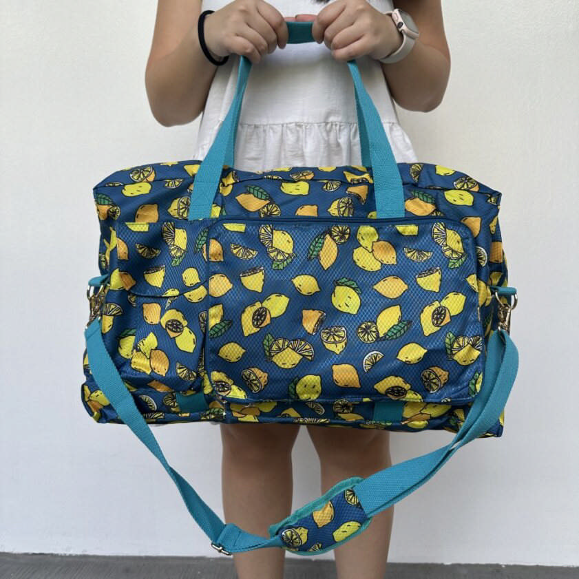 Travel Duffle – Lemons Blue