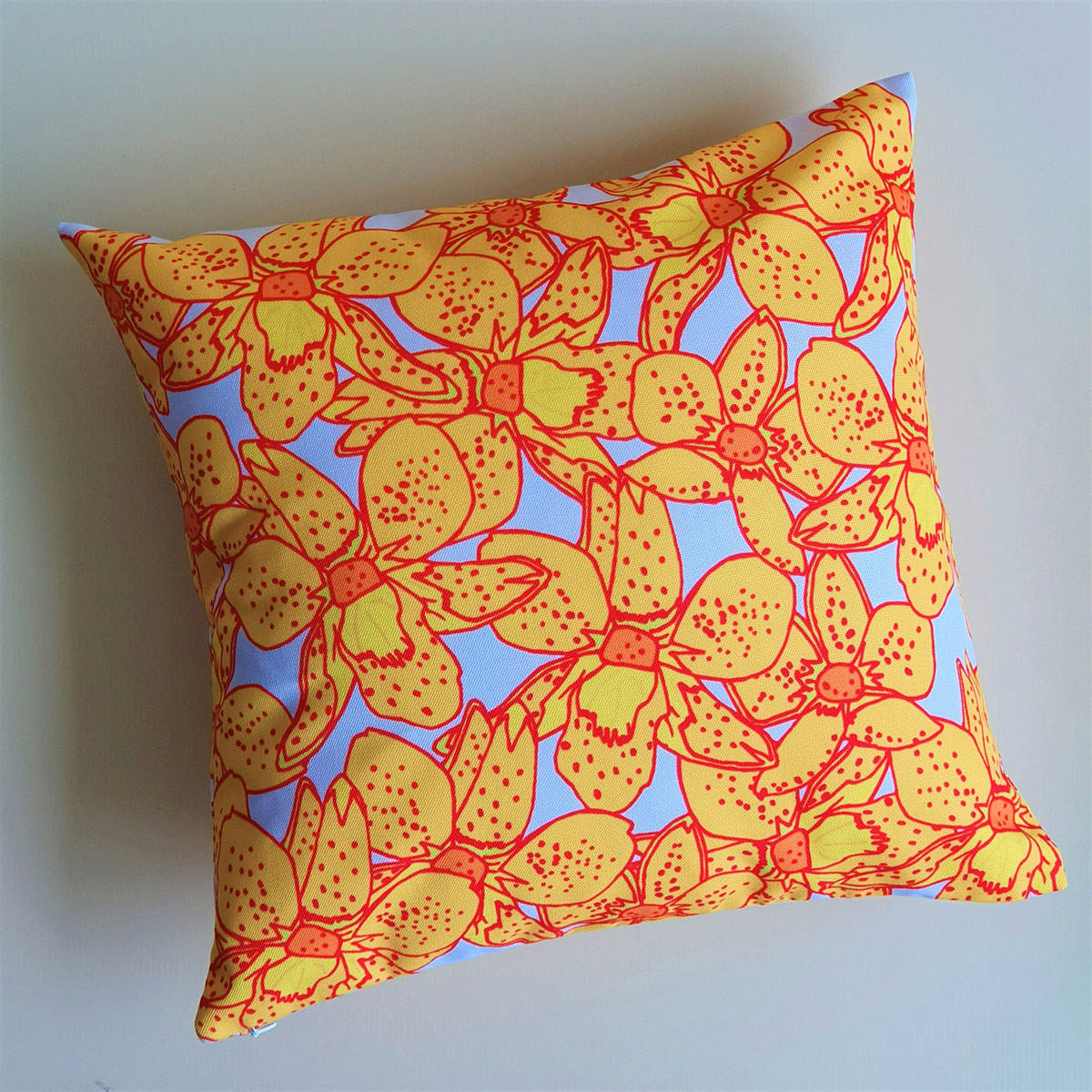 Cushion with insert - Tiger Orchids